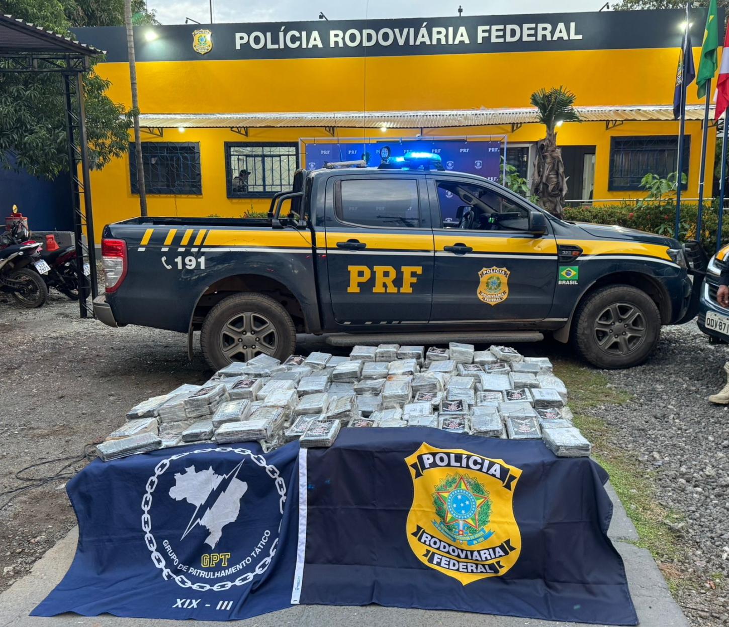 PRF apreende 1 tonelada de cocaína na BR-155, em Marabá