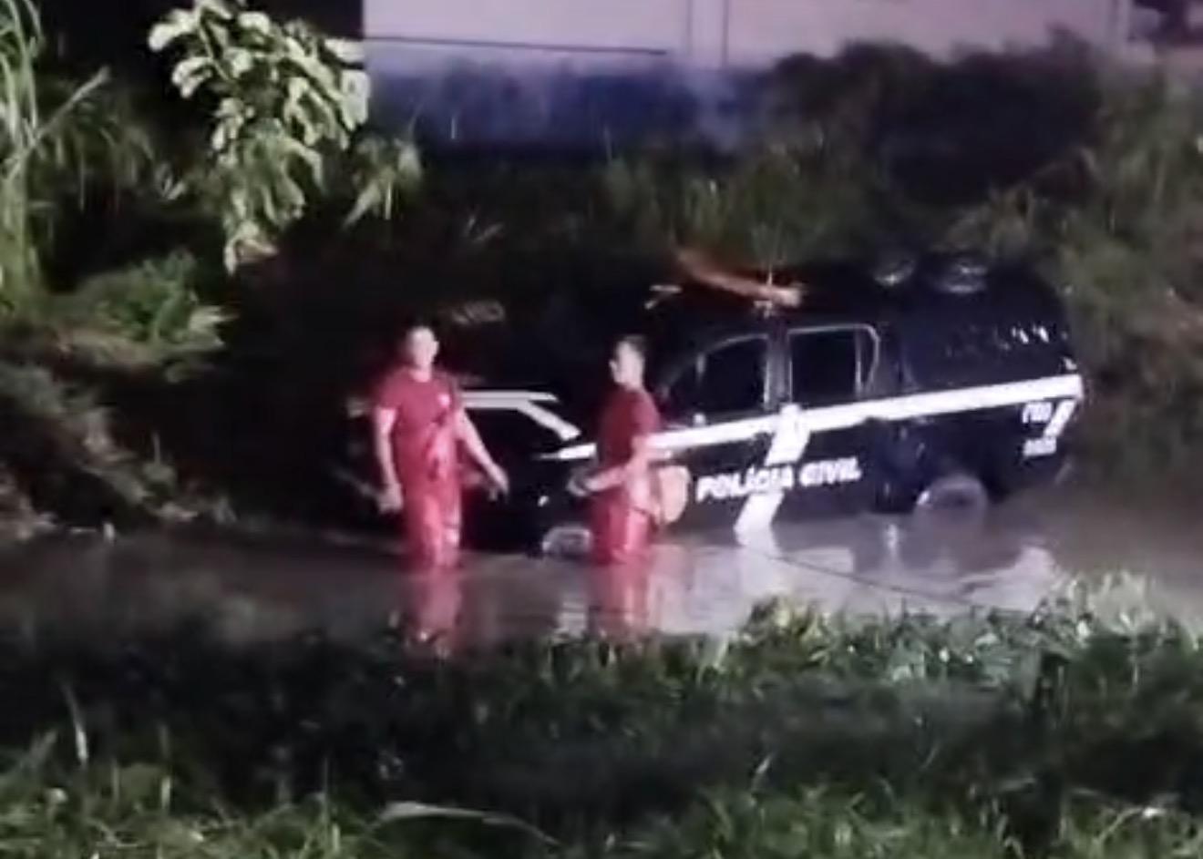 Temporal atinge São Miguel do Guamá e viatura afunda com policial e detento