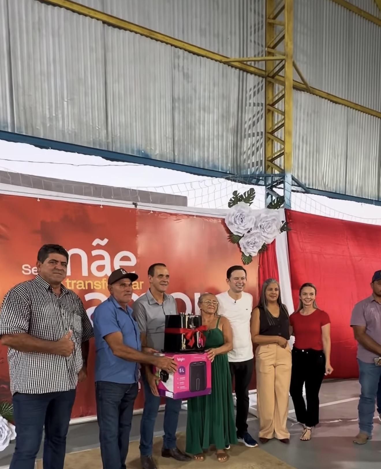 Bannach realiza grande festa na Pista Branca em homenagem ao Dia das Mães