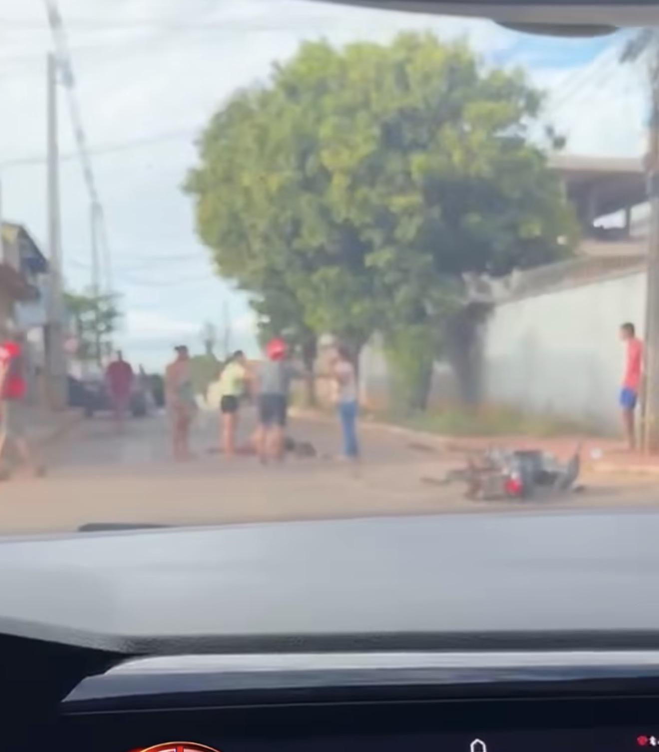Batida em cruzamento chama atenção em Canaã