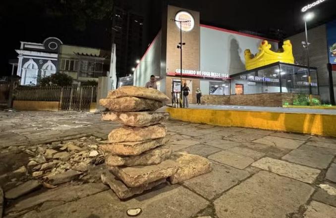 Burger King é multado por destruir calçada histórica na avenida Nazaré, em Belém