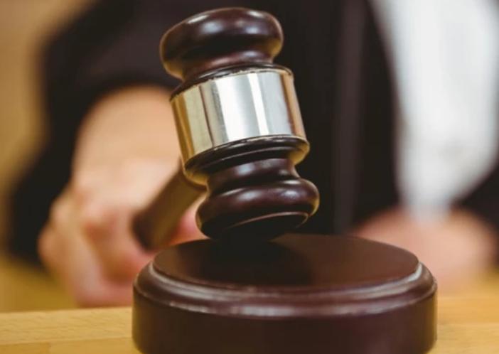 Homem tem prisão decretada após chamar adolescente de 'cabelo de bombril' no Maranhão