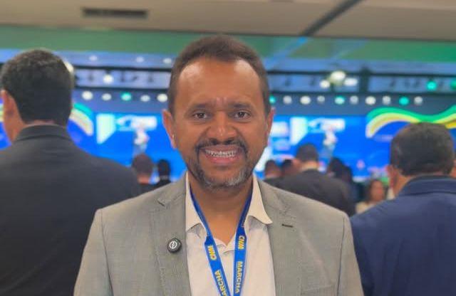 Redenção presente: Dr. Rener participa da Marcha dos Prefeitos em Brasilia