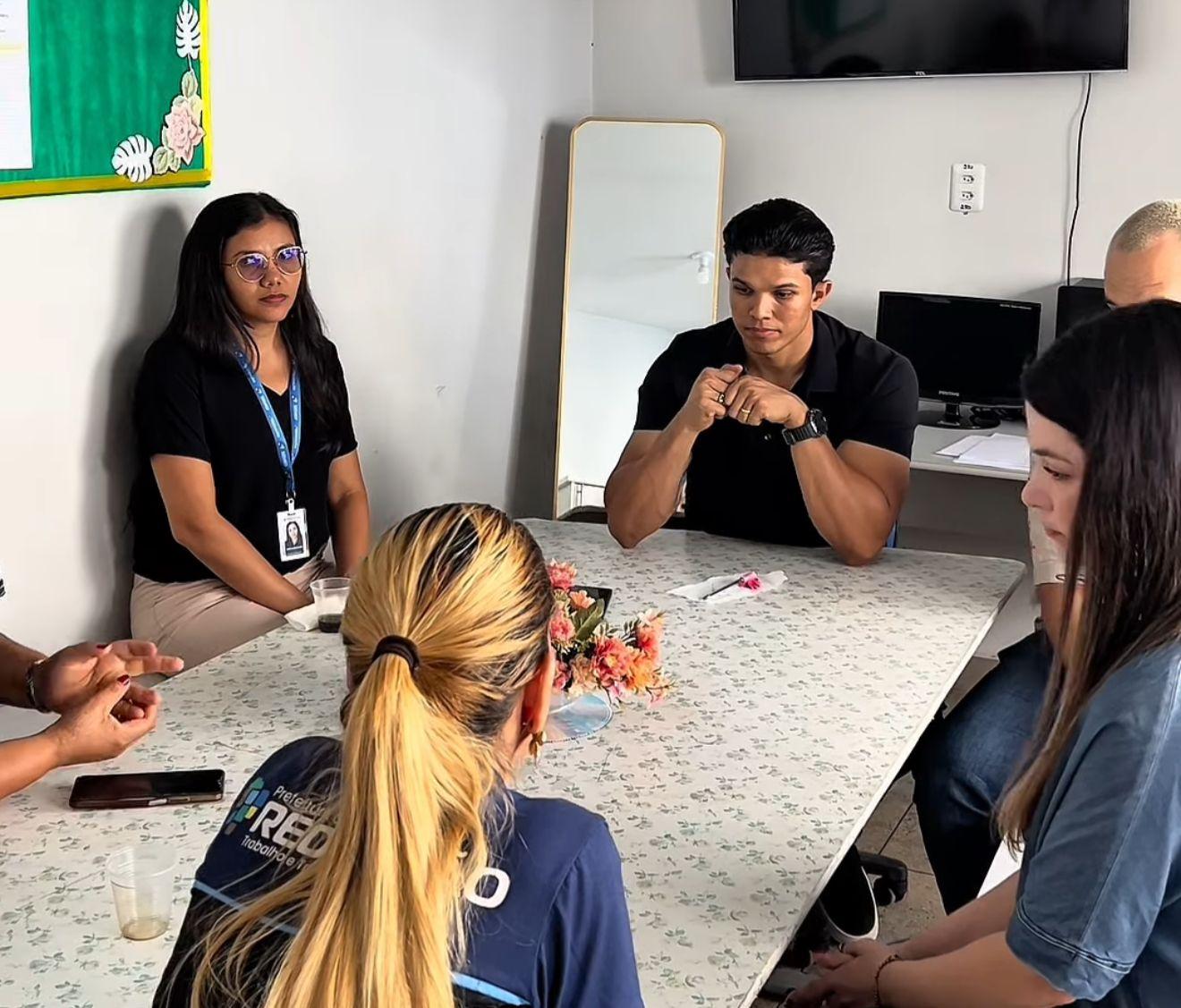 Redenção: secretário Fernando Gomes vistoria obras na Creche Eduarda Alencar