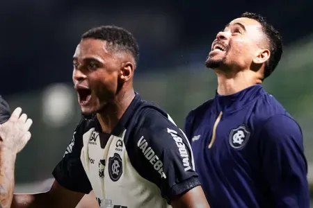 Remo vence Chapecoense fora de casa em jogo movimentado pelo Brasileirão