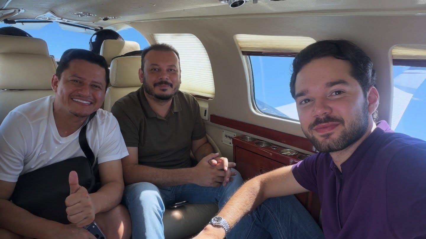 Vereador de oposição posta foto com Gabriel Salomão, candidato derrotado em 2024
