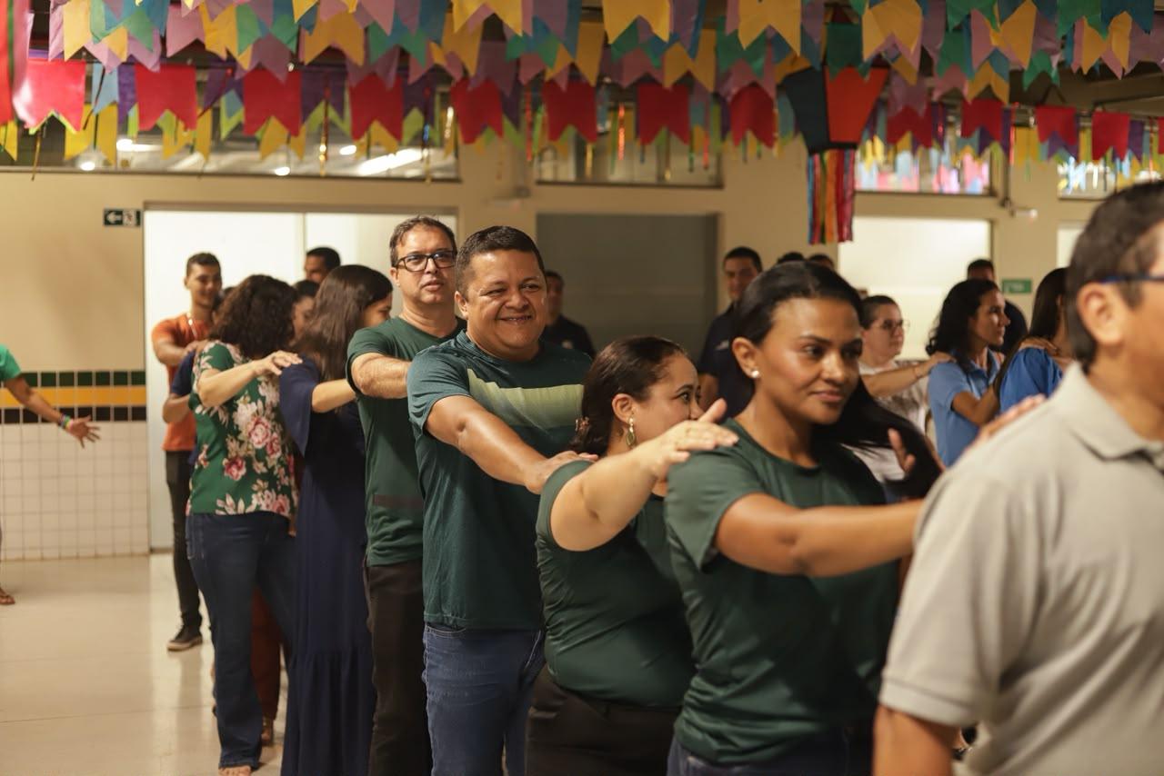 Canaã dos Carajás promove ginástica laboral para melhorar a qualidade de vida dos servidores municipais