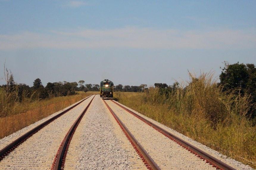 Corpo em decomposição é encontrado às margens da Estrada de Ferro Carajás