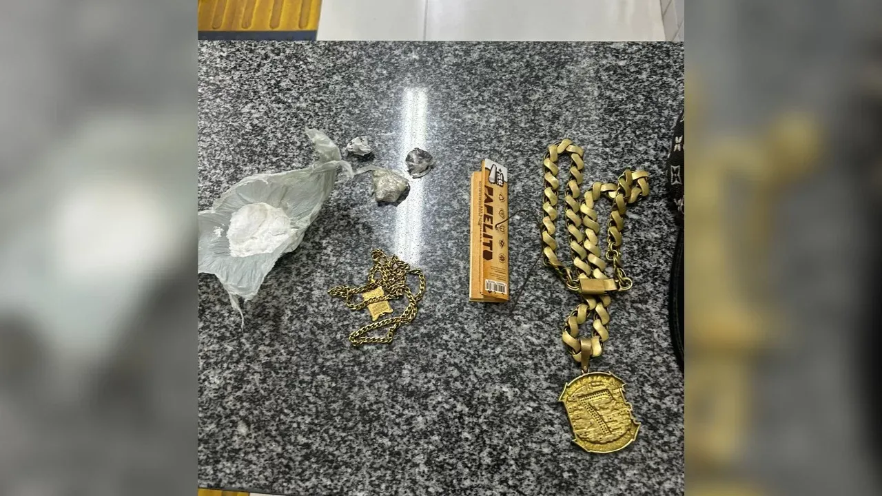 Dupla em moto furtada alega à PM que pó suspeito é creatina em Canaã dos Carajás