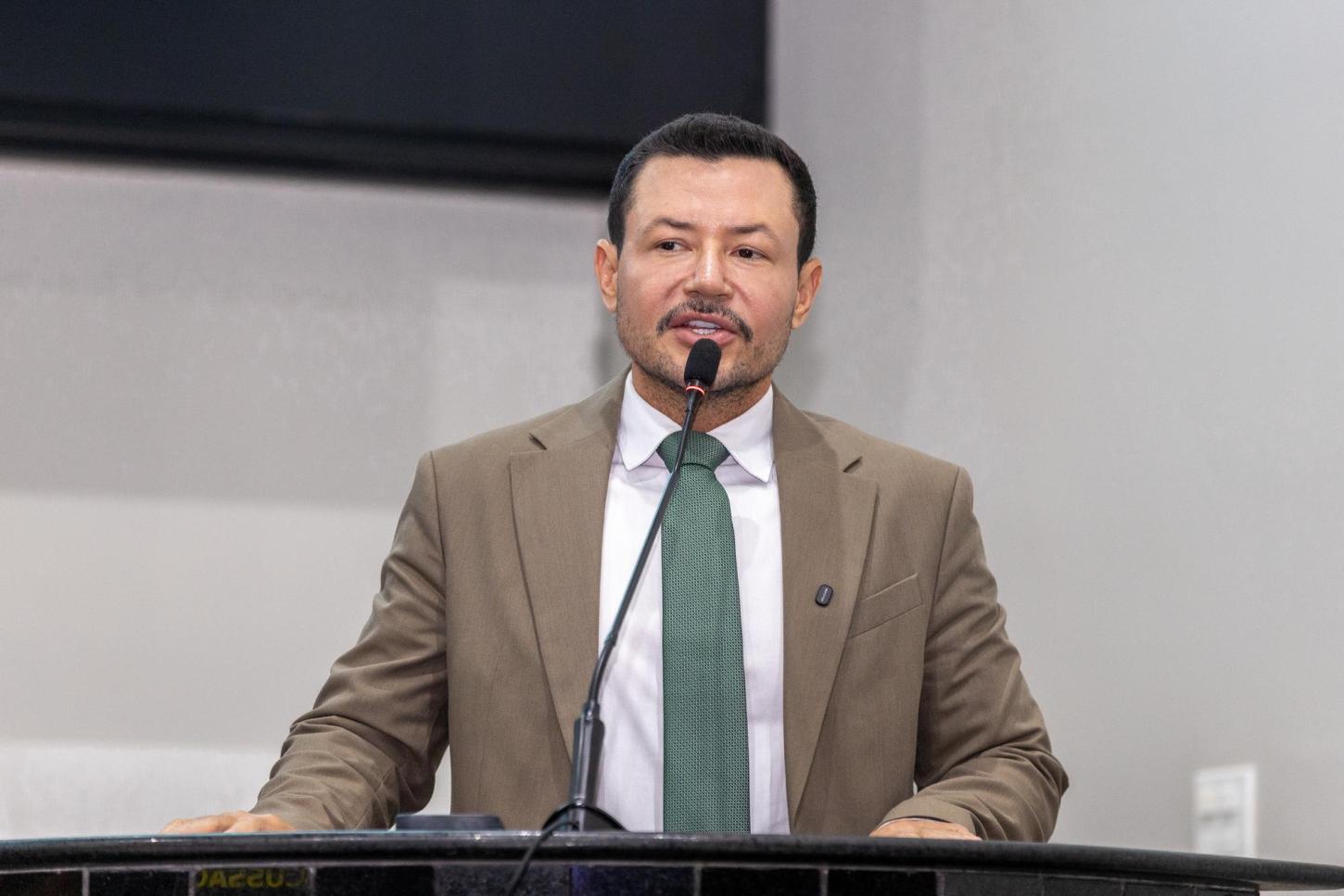 Na Alepa, Aveilton questiona Governo Federal sobre desintrusões e reforma agrária no Pará