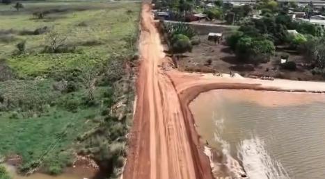 Prefeito Nego acompanha obras do Lago Municipal em Cumaru do Norte