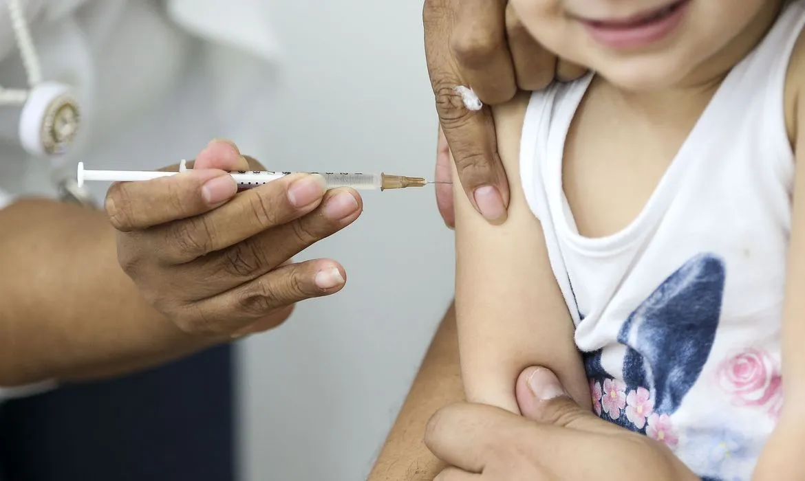 Redenção amplia vacinação neste fim de semana com atendimento em seis UBSs