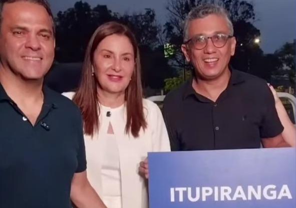 Representando Itupiranga, Aguiberto Alves recebe triciclos destinados à produção agrícola