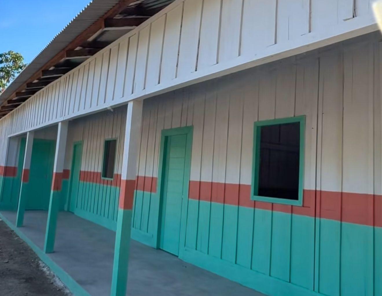 Semed de Pacajá entrega Escola Girassol reestruturada para a comunidade da Gramanha