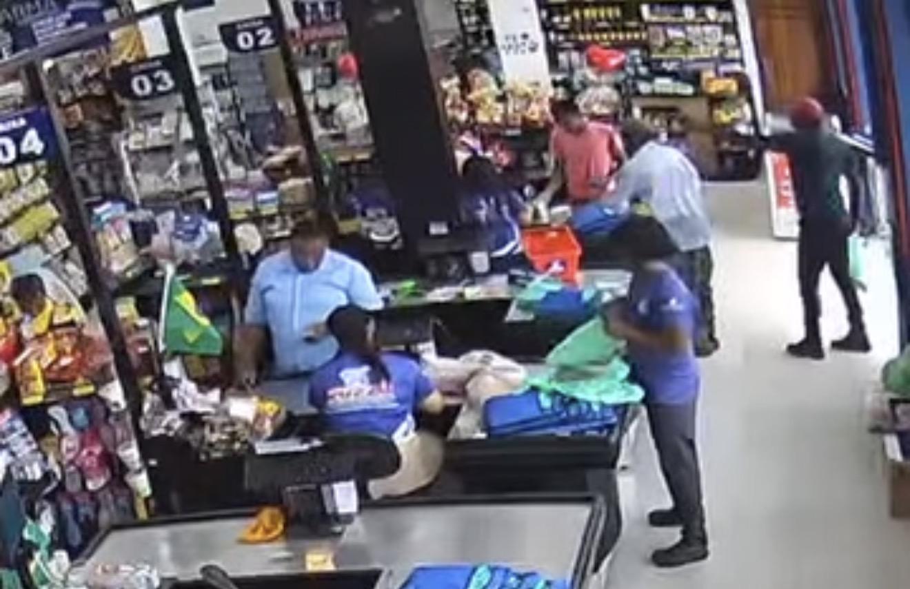 Serralheiro é morto a tiros dentro de supermercado em Anapu
