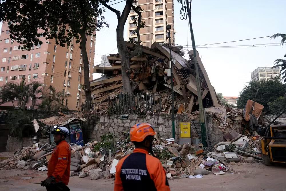 Site registra mais de 24 mil desaparecidos após terremotos devastadores na Venezuela