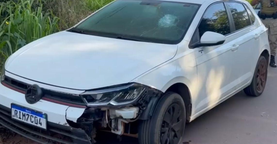 Veículo apedrejado é encontrado abandonado em Araguaína