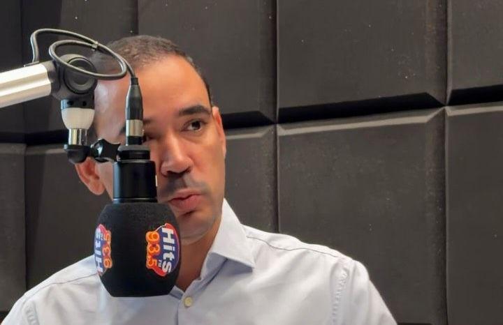 Vicentinho rebate polêmica com jornalista e defende imagem de autenticidade