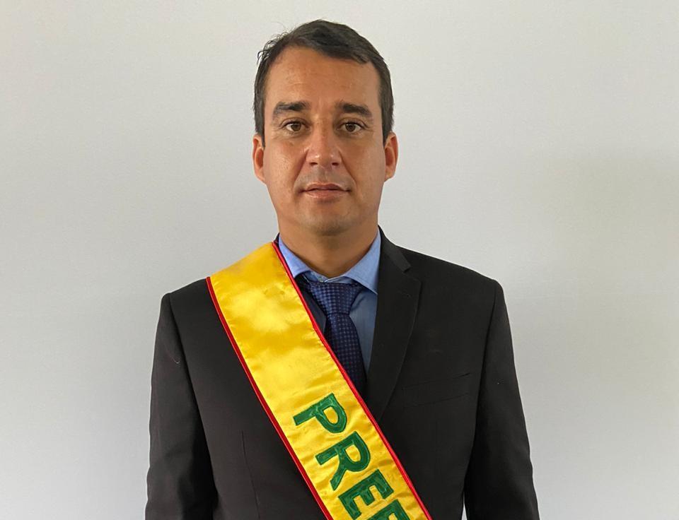 Apoio que vale ouro: prefeito Nego tende a ser destaque nas Eleições 2026