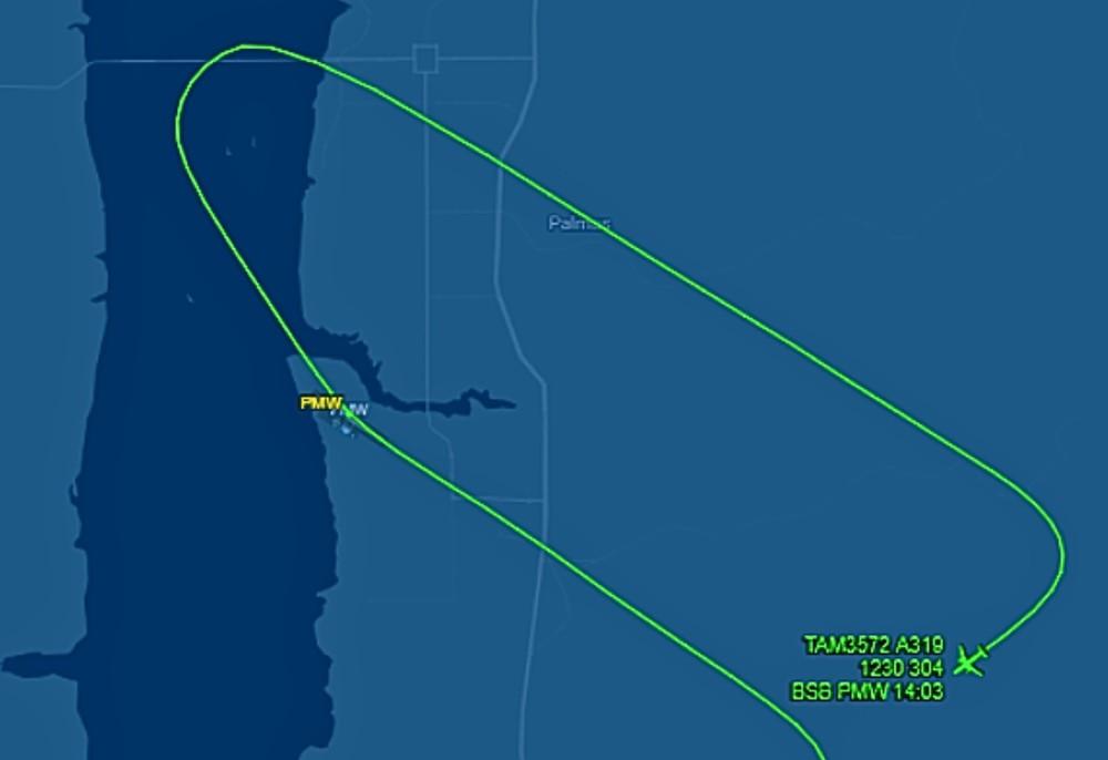 Avião arremete antes de pousar em Palmas e faz nova tentativa