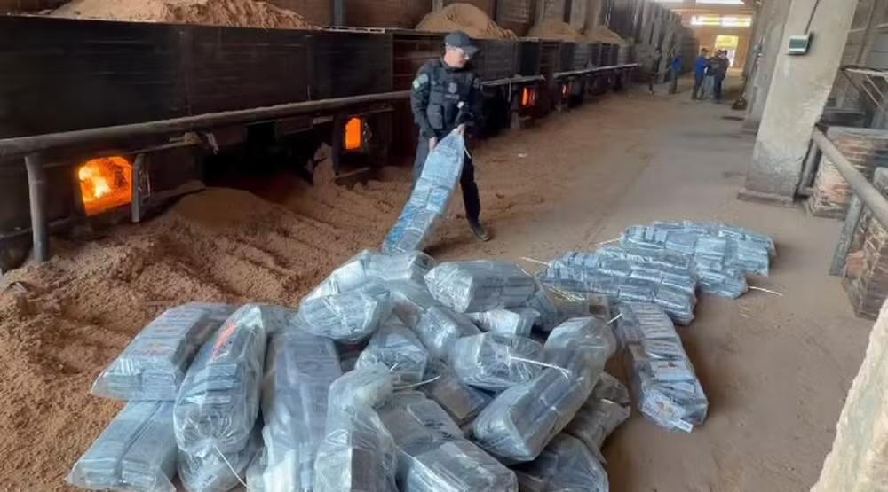 Mais de 1,3 tonelada de cocaína apreendida em carga de milho em Moju é incinerada