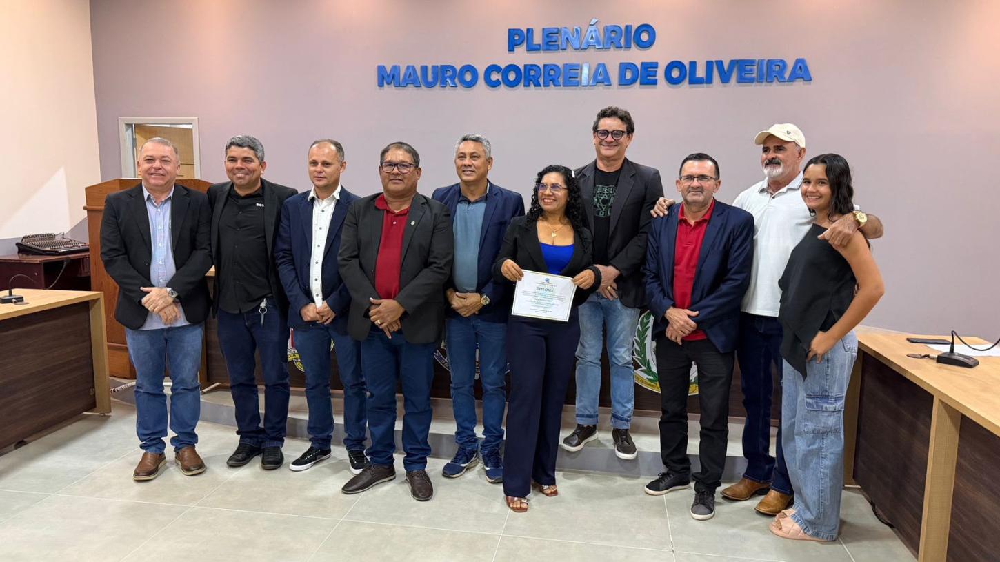 Mariza Ferreira toma posse como vereadora na Câmara de Goianésia do Pará