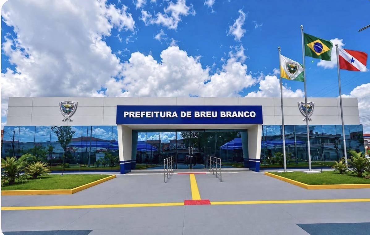 Prefeitura de Breu Branco reinaugura sede administrativa