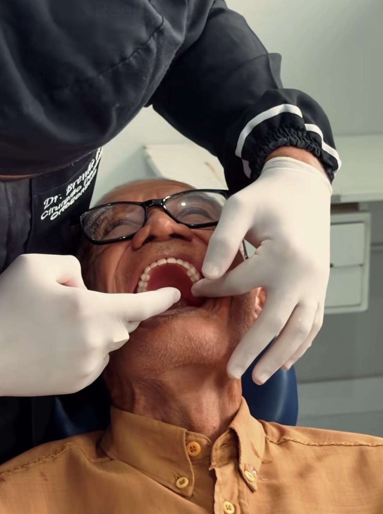     Programa Breu Branco Sorridente amplia atendimentos com mais 30 próteses dentárias