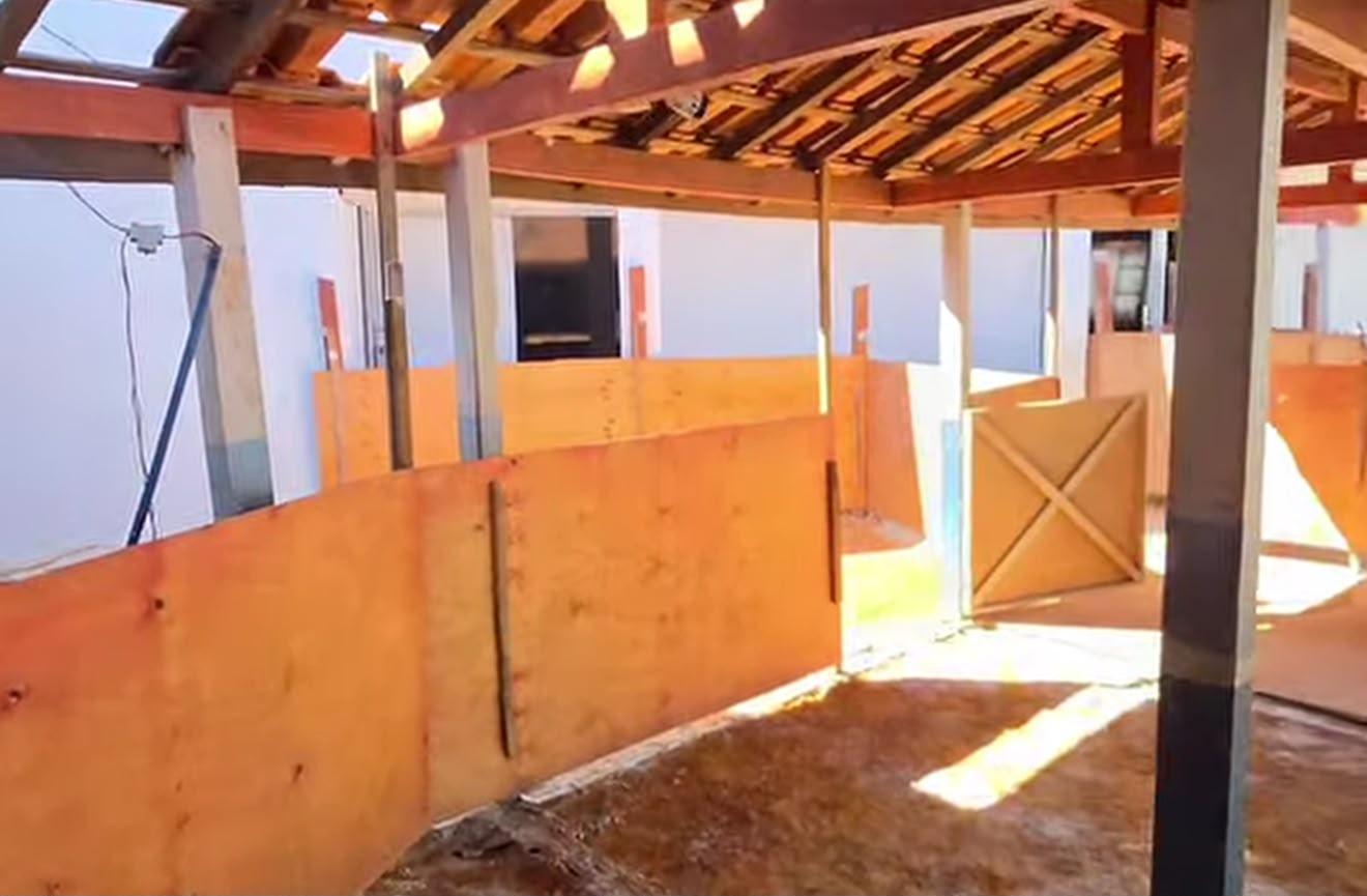Secretário Fernando Gomes vistoria obras de reforma da Creche 13 de Maio em Redenção