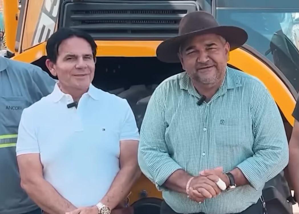Vandin e Eráclito recebem novos veículos para saúde e infraestrutura de Água Azul do Norte