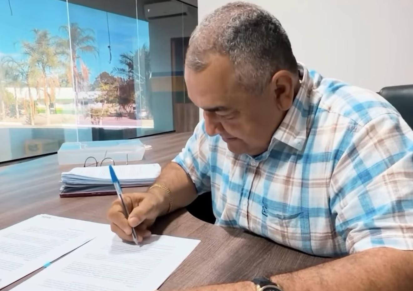 Água Azul do Norte: Vandin assina repasse de recursos da Política Nacional Aldir Blanc