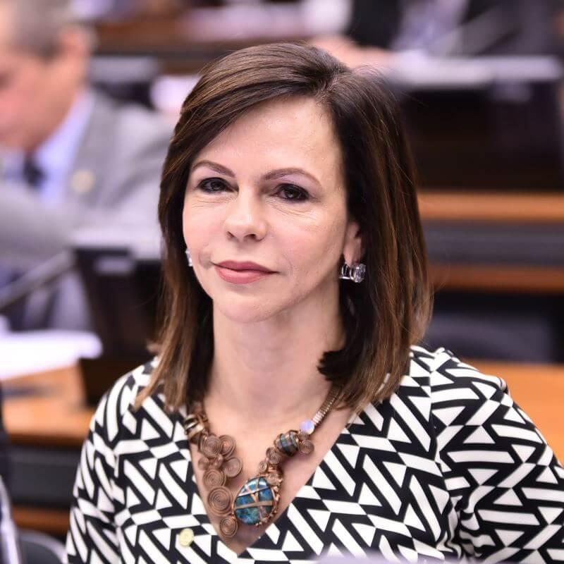 De olho no eleitorado feminino, Dorinha aposta em discurso contra assédio e violência doméstica