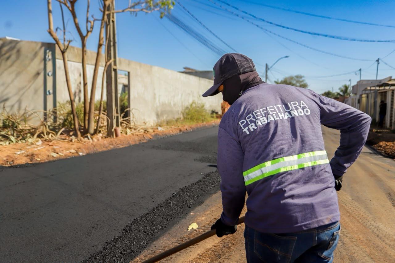 Diversas vias em Canaã dos Carajás passam por recuperação asfáltica 