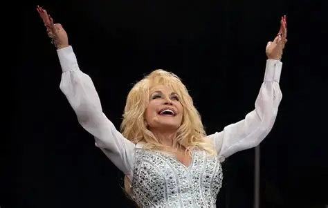 Dolly Parton morre aos 80 anos e deixa legado de quase seis décadas na música