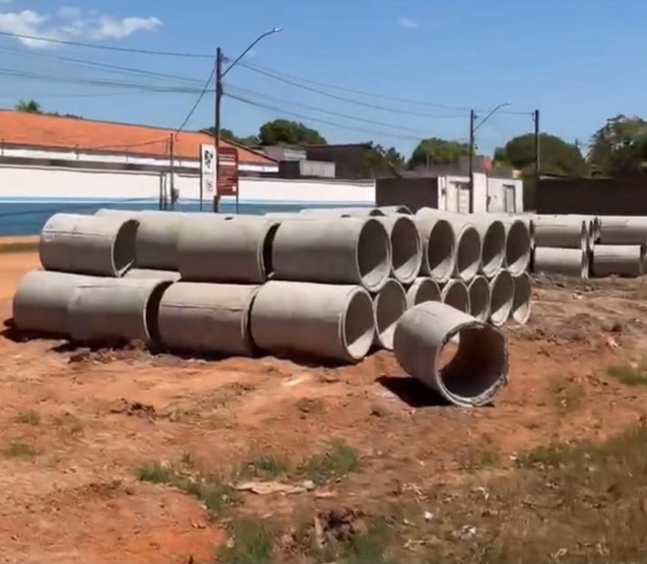 Dr. Rener acompanha obras de infraestrutura e drenagem em Redenção