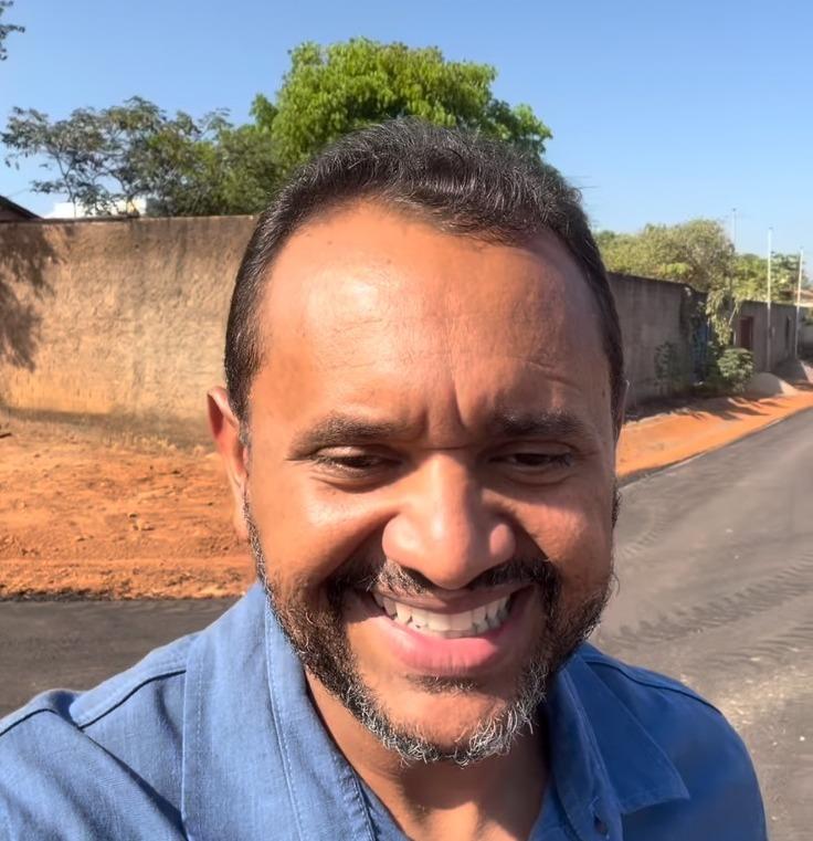 Dr. Rener mostra resultados das obras de drenagem e asfaltamento em Redenção