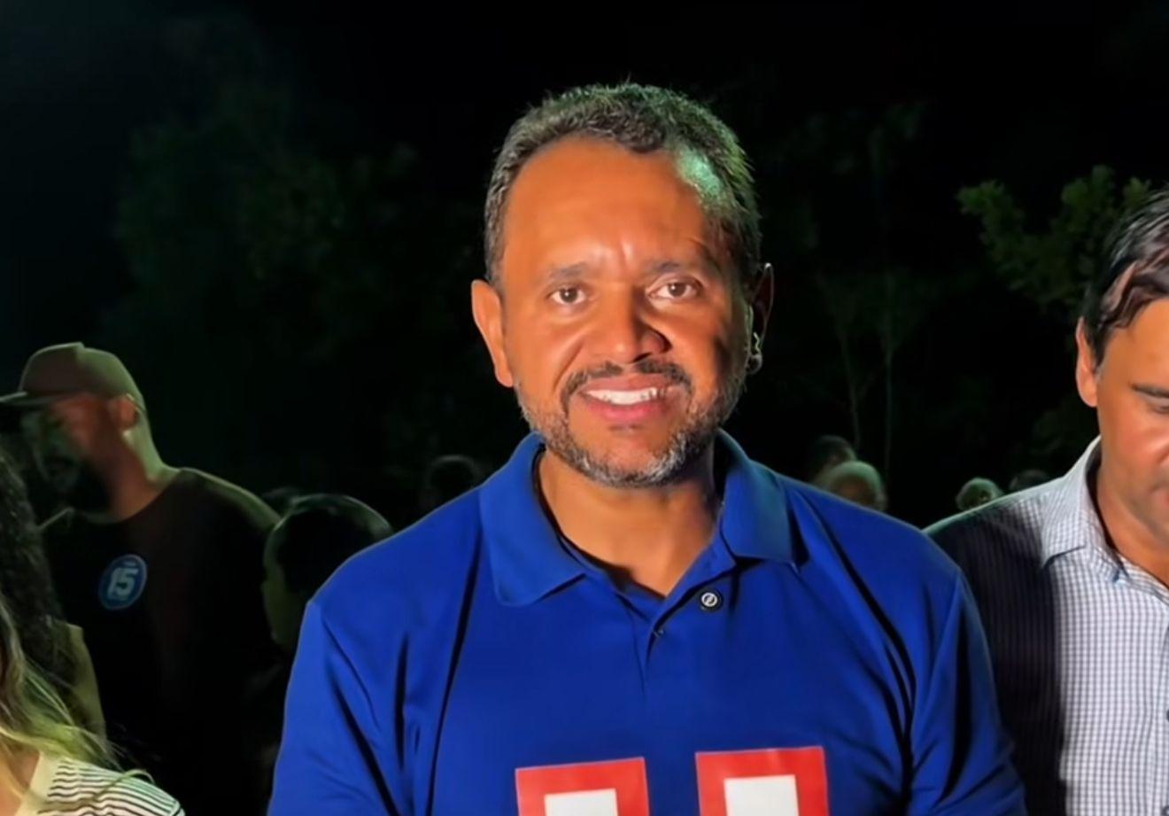 Em Nova Glória, Dr. Rener assina ordem de serviço do 1º asfalto da zona rural de Redenção