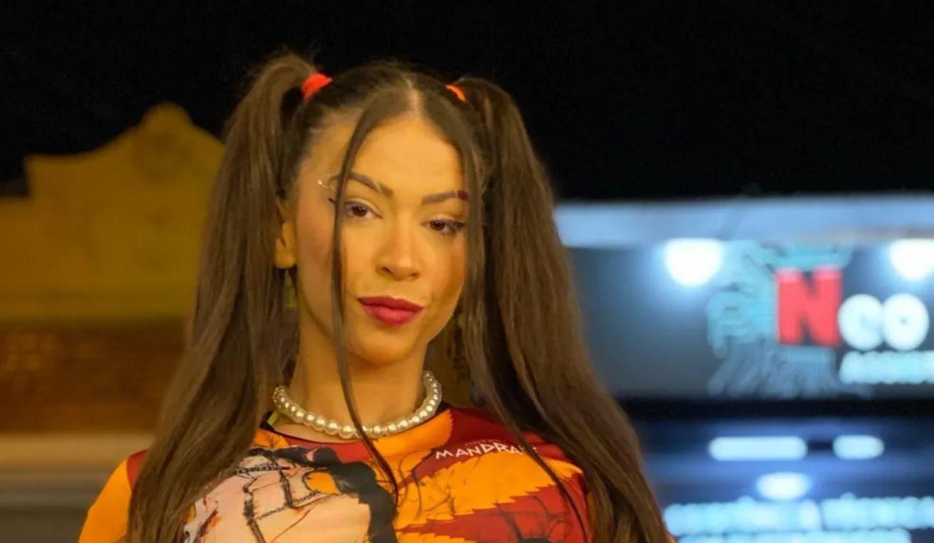 Justiça condena MC Pipokinha por show explícito diante de adolescentes