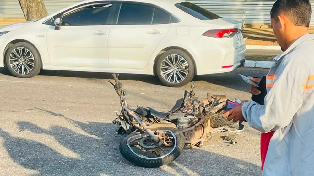 Motociclista morre após acidente com ônibus em Belém