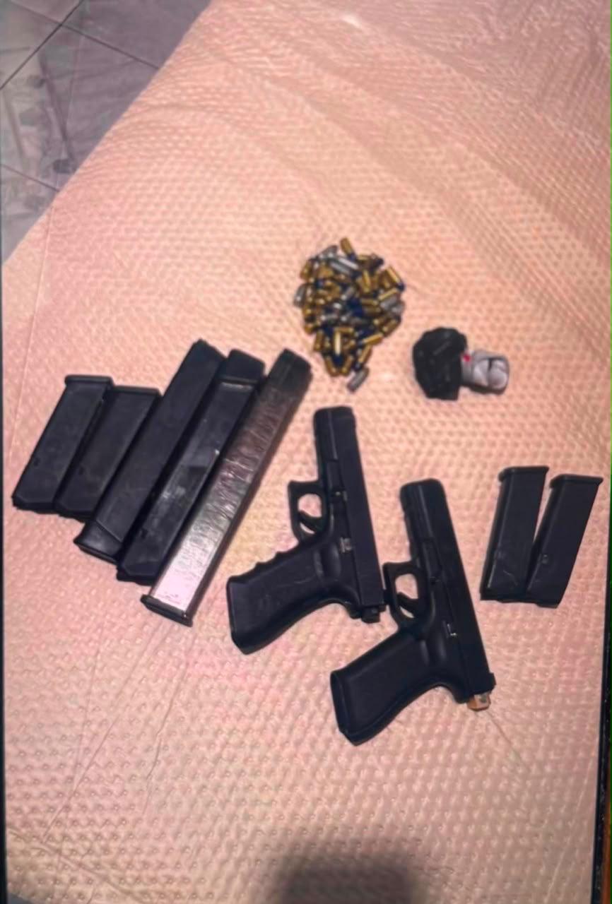 Armas e munições