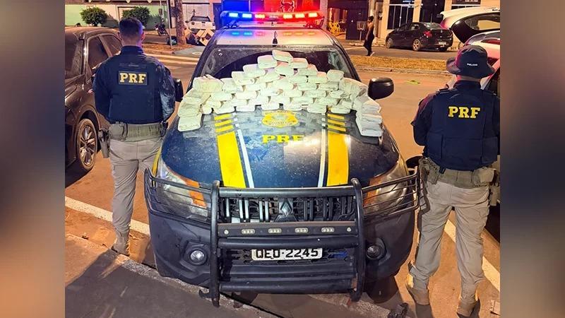 PRF apreende 53 kg de skunk escondidos em carro durante fiscalização em Altamira