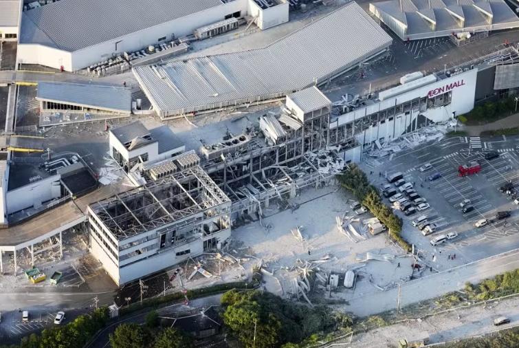 Terremoto no Japão interrompe cirurgia e médicos protegem paciente durante tremor