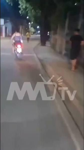 VÍDEO: Casal é flagrado fazendo sexo em via pública de Cametá