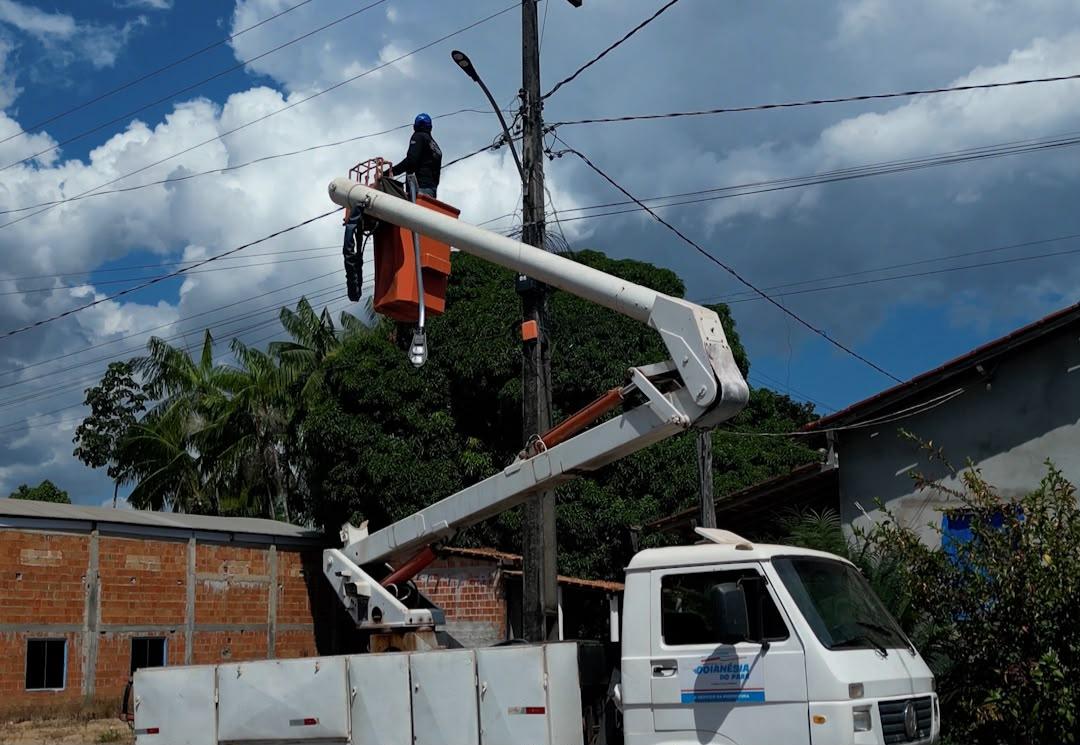 Vila Porto Novo recebe 90 novas luminárias em Goianésia do Pará