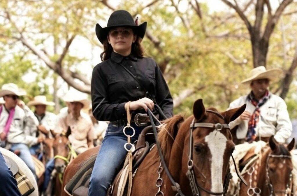 Adolescente recebe alta após queda de cavalo durante cavalgada da Expoama, em Marabá