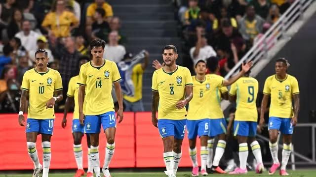 Brasil empata com a Austrália no fim em amistoso morno em Townsville