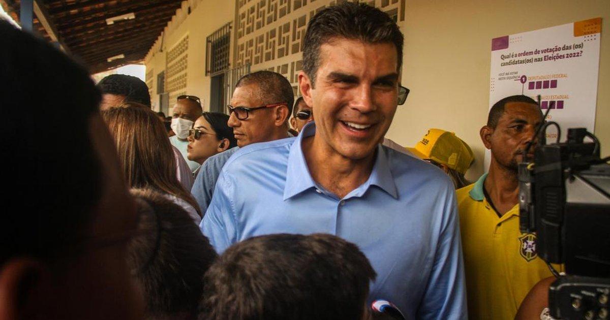 Helder lidera corrida ao Senado no Pará; Éder e Chicão empatam em 2º
