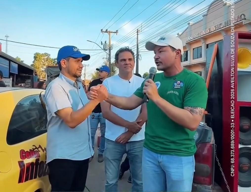 Itupiranga: Aveilton e Godoy entregam asfalto no distrito de Cruzeiro do Sul