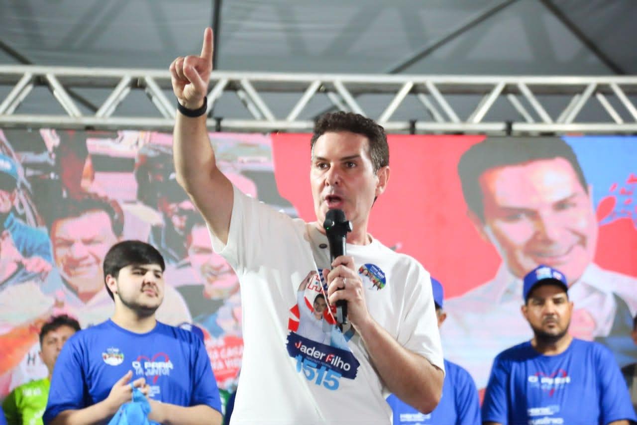 Jader Filho e Josemira defendem avanço de políticas habitacionais em Canaã