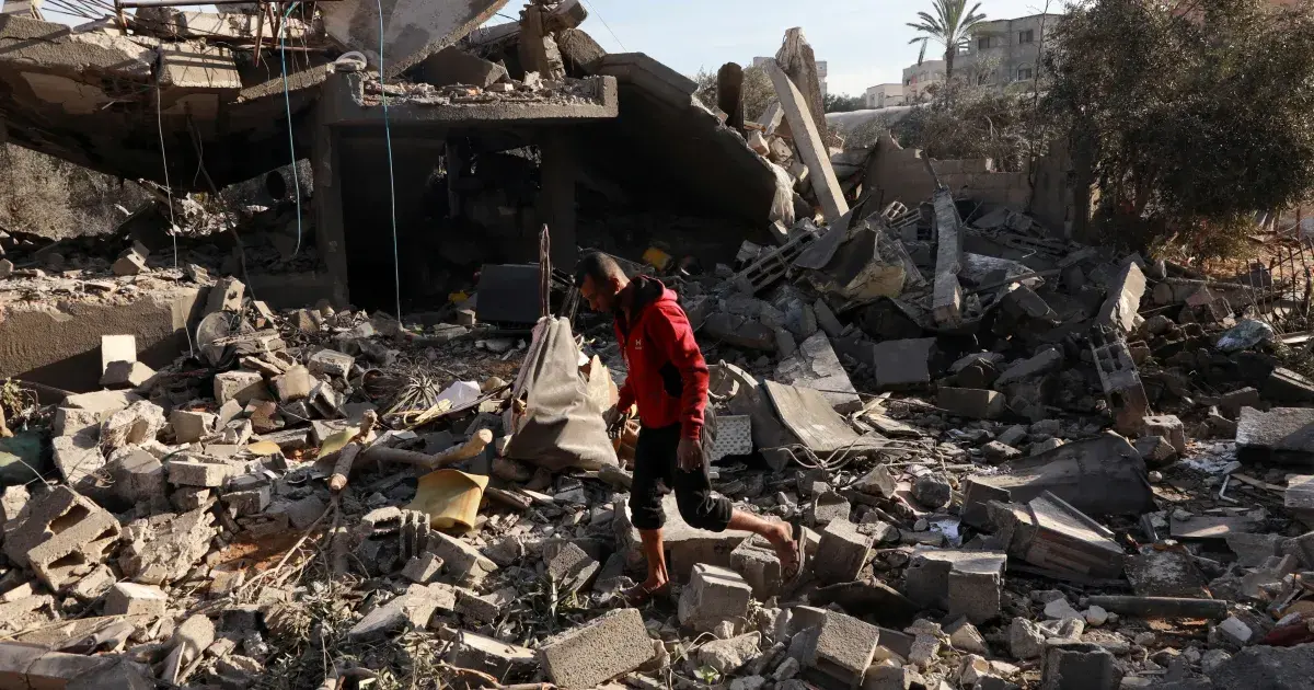 Novos ataques aéreos deixam mortos na Faixa de Gaza